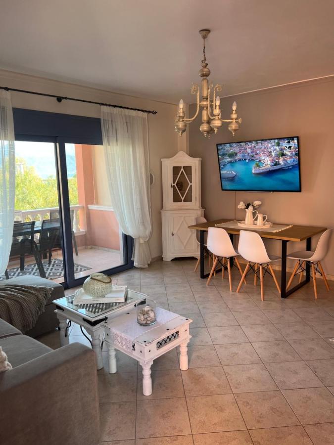 Ostraco Suite 2 Навпакт Екстер'єр фото